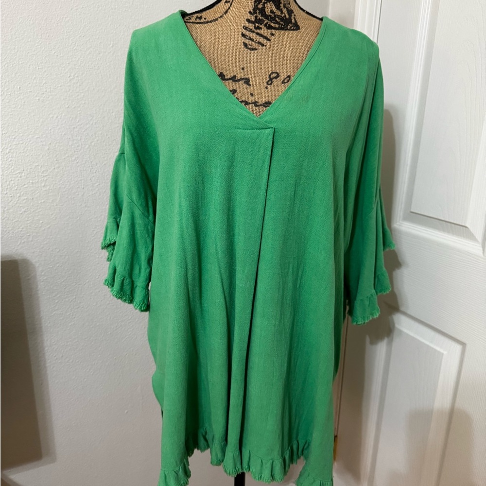 Umgee Emerald Ruffle Sleeve Tunic